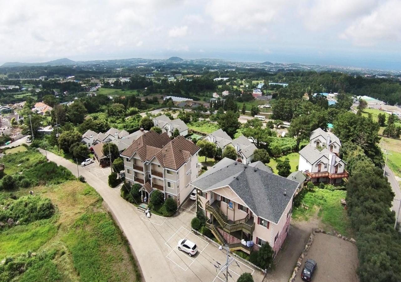 ยูทีเอส กอล์ฟ วิลเลจ Hotel เมืองเชจู ภายนอก รูปภาพ