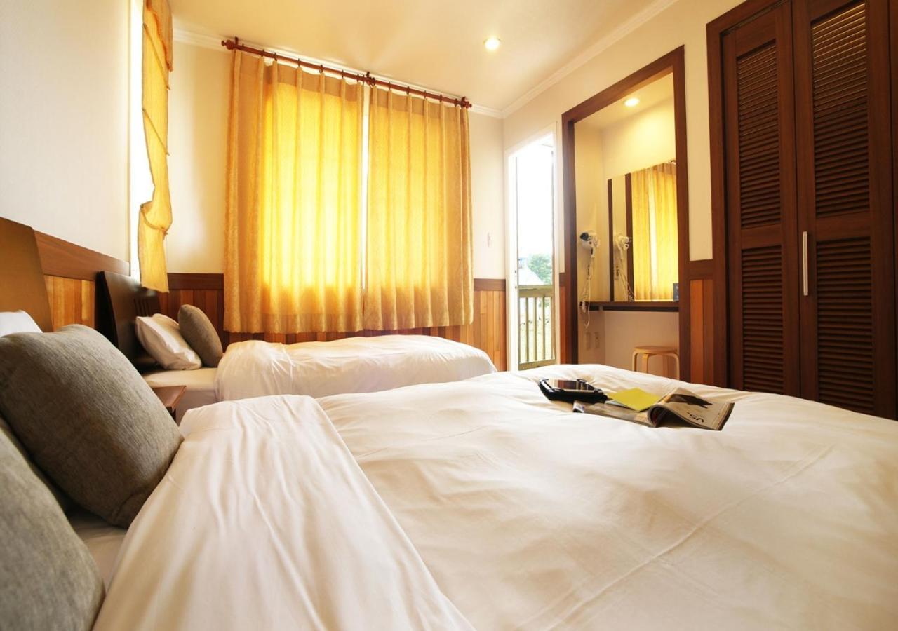 ยูทีเอส กอล์ฟ วิลเลจ Hotel เมืองเชจู ภายนอก รูปภาพ